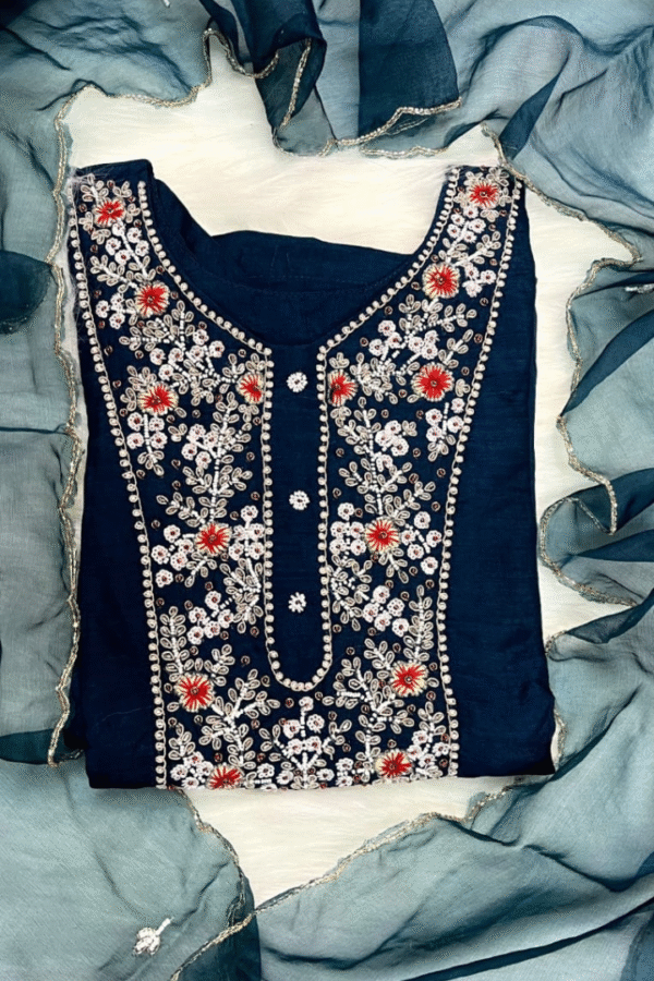 Embroidered Kurta set with Dupatta - Image 2